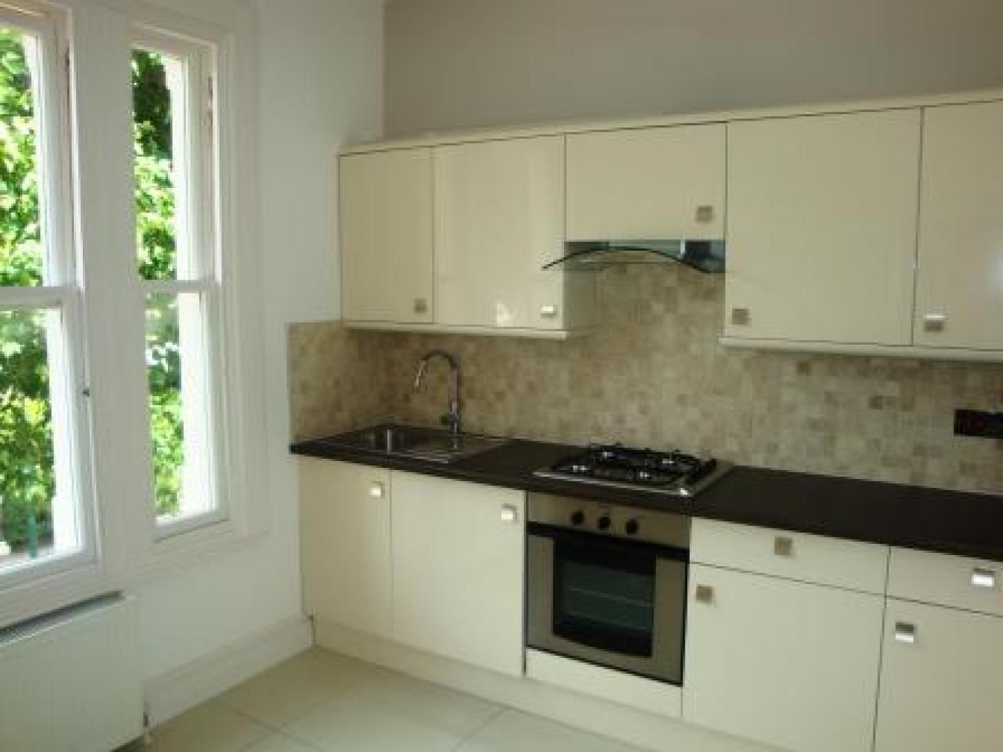 			2 Bedroom, 1 bath, 1 reception Flat			 Cavendish Road, KILBURN